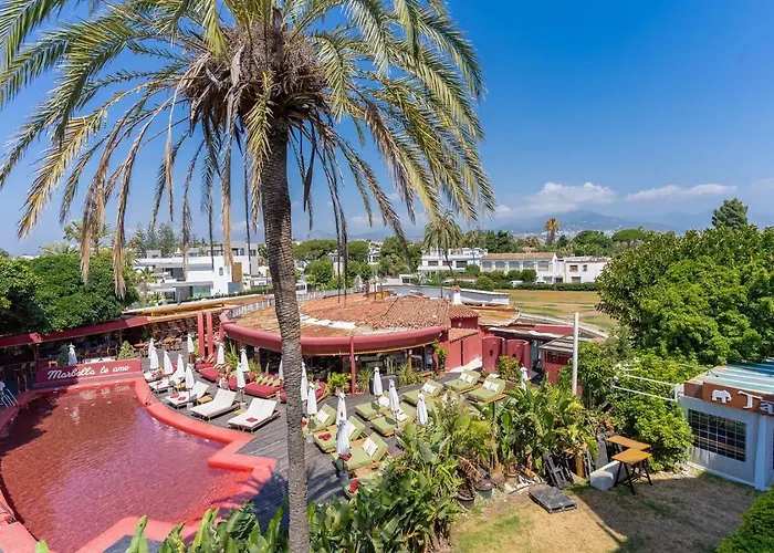 公寓 Lovely Beachfront Puerto Banus *