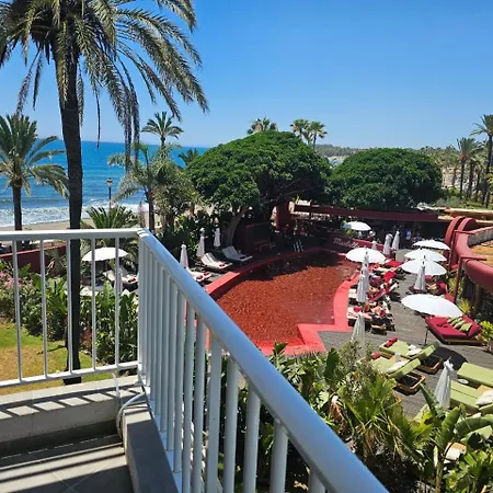 Lovely Beachfront Puerto Banus * Marbella