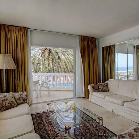 Lovely Beachfront Puerto Banus Apartment *