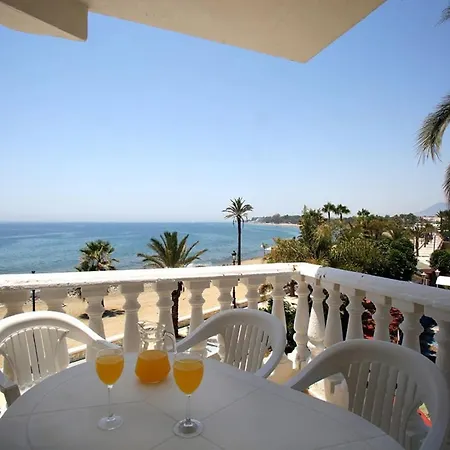 Lovely Beachfront Puerto Banus Apartment Marbella