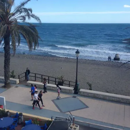 Lovely Beachfront Puerto Banus Apartment