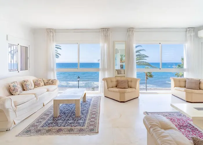 Lovely Beachfront Puerto Banus Apartmán
